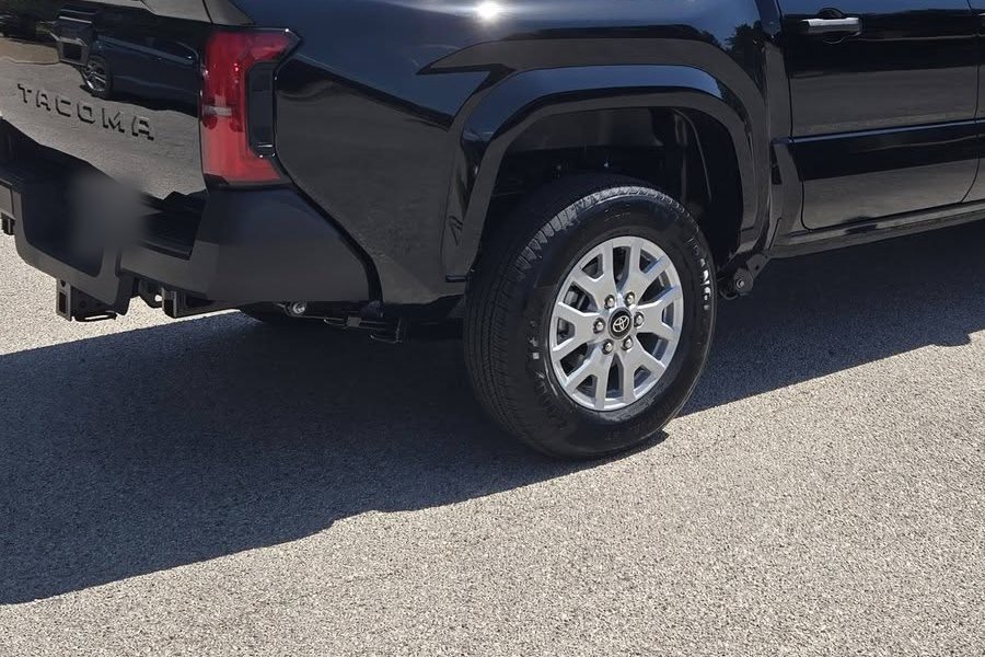 Tailgate and rear wheel of the new Tacoma